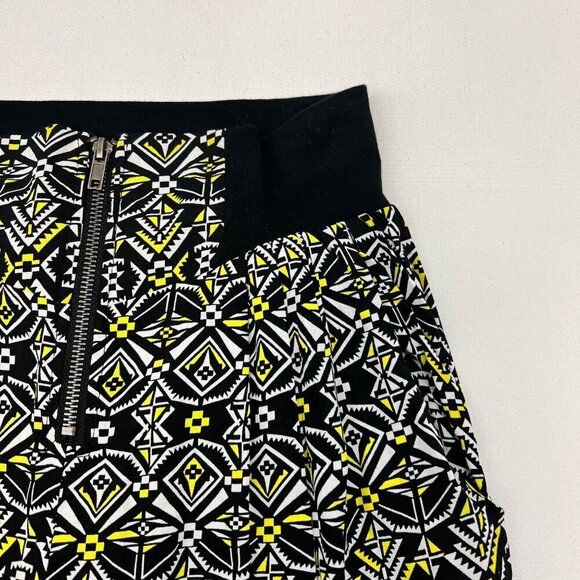 Material Girl Womens Lightweight Tapered Pants Geometric Print Size Small - Picture 3 of 8